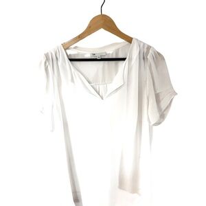 DR2 White Short Sleeve Blouse | Size Large